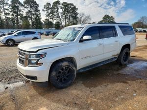 Chevrolet Suburban C1500 LT 5.3L 8 2015