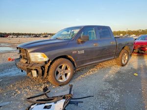 RAM 1500 ST 5.7L 8 2015