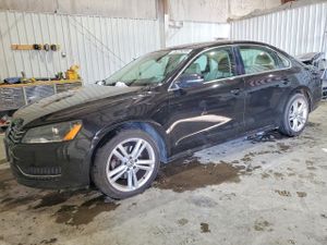 Volkswagen Passat SE 2.0L 4 2014