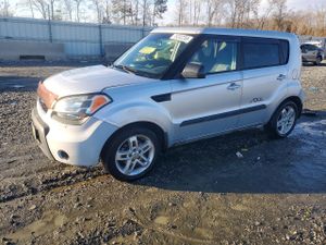 Kia Soul + 2.0L 4 2011