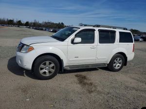Nissan Pathfinder S 4.0L 6 2012