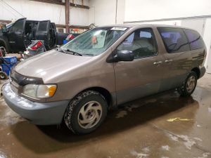 Toyota Sienna CE 3.0L 6 1998