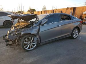 Hyundai Sonata SE 2.0L 4 2013