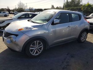 Nissan Juke S 1.6L 4 2013