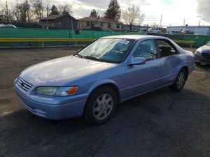 Toyota Camry LE 3.0L 6 1998