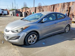 Hyundai Elantra SE 1.8L 4 2015