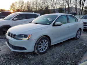 Volkswagen Jetta SE 1.8L 4 2014
