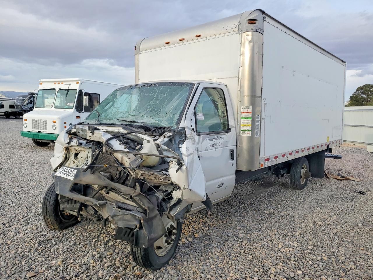 Ford Econoline E350 SUPER DUTY CUTAWAY VAN 6.2L 8 2019