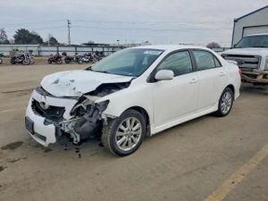 Toyota Corolla BASE 1.8L 4 2010