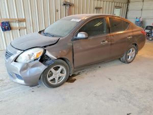 Nissan Versa S 1.6L 4 2012