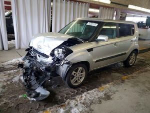 Kia Soul + 2.0L 4 2011
