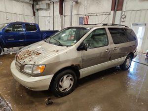 Toyota Sienna LE 3.0L 6 1999