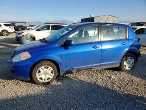 Nissan Versa S 1.8L 4 2011