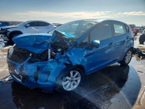 Ford Fiesta SE 1.6L 4 2012