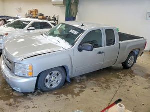 Chevrolet Silverado 1500 C1500 LT 5.3L 8 2011