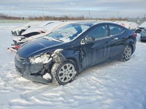 Hyundai Elantra SE 1.8L 4 2015