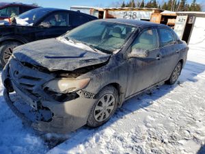 Toyota Corolla BASE 1.8L 4 2012