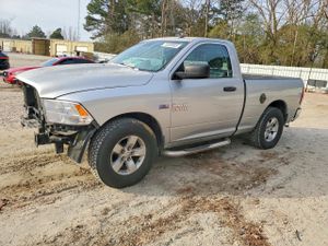 RAM 1500 ST 5.7L 8 2014