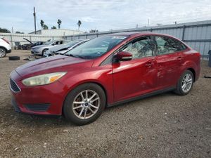 Ford Focus SE 2.0L 4 2015