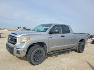 Toyota Tundra DOUBLE CAB SR 5.7L 8 2015