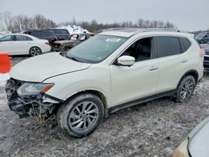 Nissan Rogue S 2.5L 4 2015