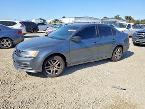 Volkswagen Jetta BASE 2 L 4 2015