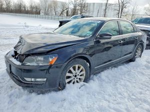 Volkswagen Passat SEL 2.0L 4 2014