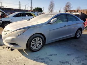 Hyundai Sonata GLS 2.4L 4 2012