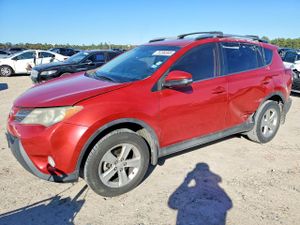 Toyota Rav4 XLE 2.5L 4 2014