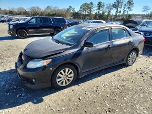 Toyota Corolla BASE 1.8L 4 2010