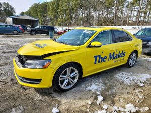Volkswagen Passat SE 1.8L 4 2014