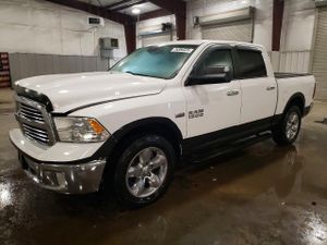 RAM 1500 SLT 5.7L 8 2013