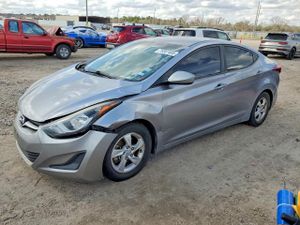 Hyundai Elantra SE 1.8L 4 2015