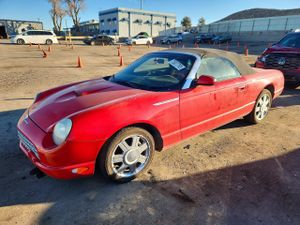 Ford Thunderbird 3.9L 8 2005