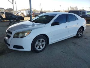 Chevrolet Malibu LS 2.5L 4 2013