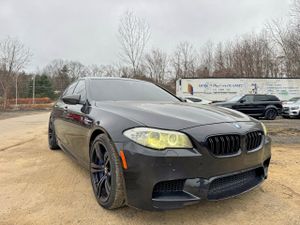 BMW M5 4.4L 8 2013