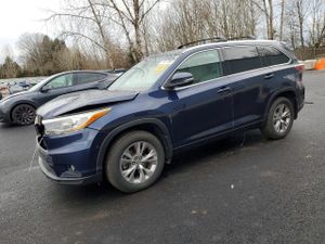 Toyota Highlander XLE 3.5L 6 2014
