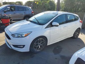 Ford Focus SE 2.0L 4 2015