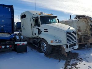 Mack 600 CXU600 12.7L 6 2015