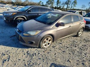 Ford Focus SE 2.0L 4 2013