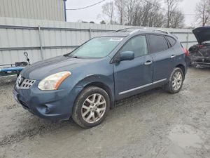 Nissan Rogue S 2.5L 4 2012