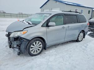 Toyota Sienna XLE 3.5L 6 2014
