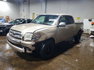 Toyota Tundra DOUBLE CAB SR5 4.7L 8 2004