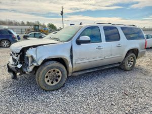 Chevrolet Suburban C1500 LT 5.3L 8 2012