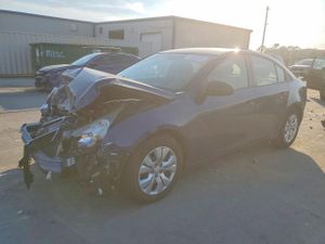 Chevrolet Cruze LS 1.8L 4 2013