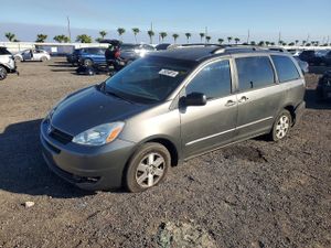 Toyota Sienna CE 3.3L 6 2005