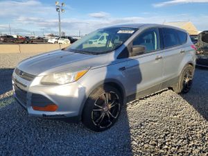 Ford Escape S 2.5L 4 2013