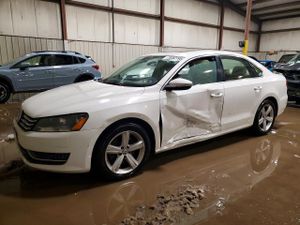 Volkswagen Passat SE 2.5L 5 2012