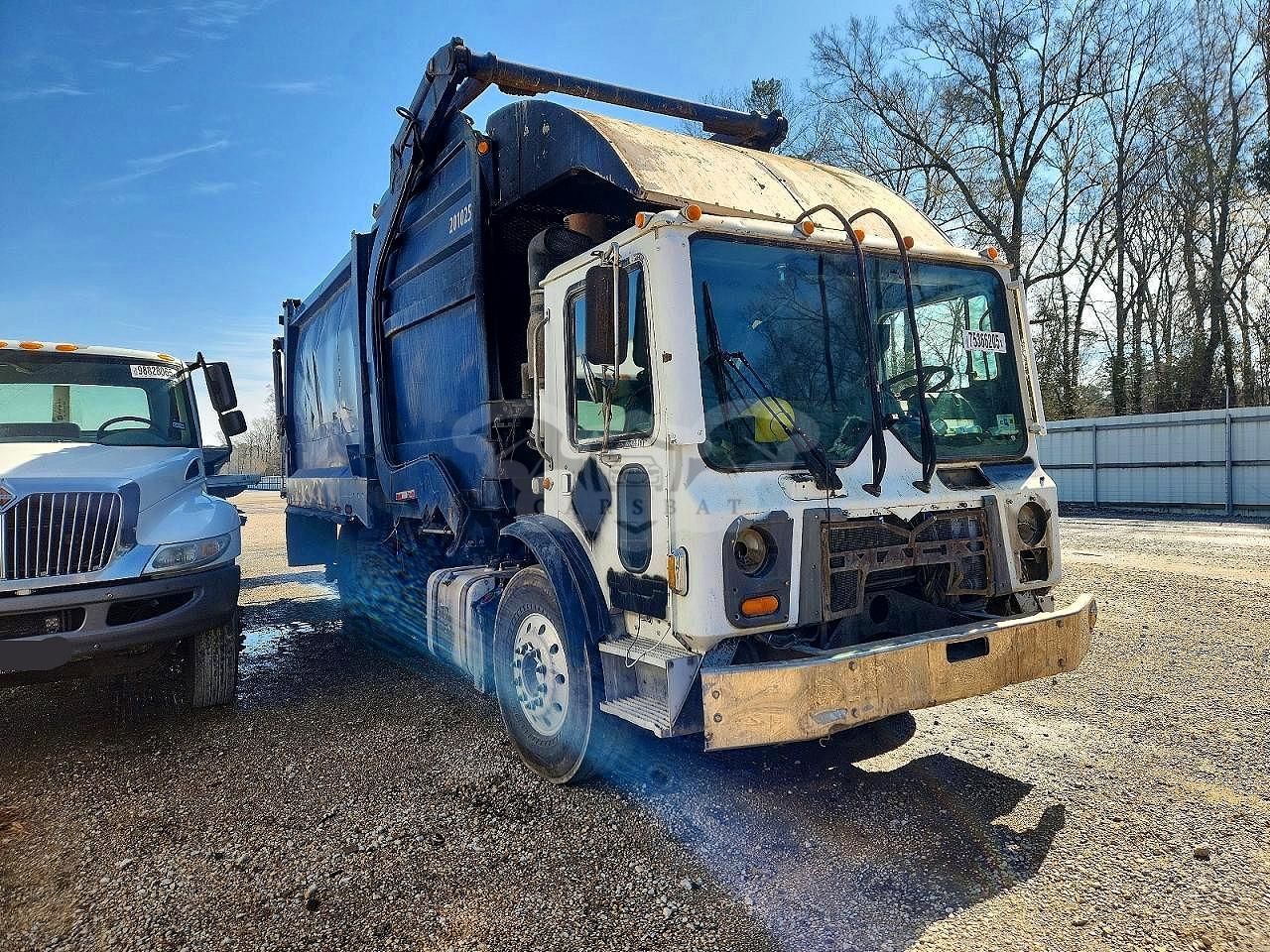 Mack 600 MRU600 10.8L 6 2015
