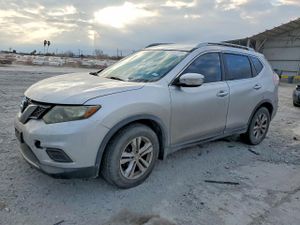 Nissan Rogue S 2.5L 4 2014